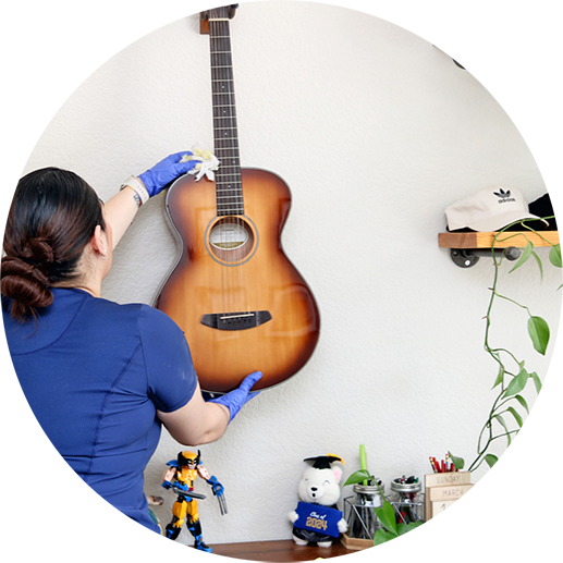 Moving can be an exciting experience, but it also involves a lot of work. Whether you're moving into a new home or leaving your old one, cleaning is a crucial part of the process. At EastsideZen, we offer a full Move In/Out Cleaning service to make your move easier, faster, and stress-free. We take care of the deep cleaning of your space, so you can enjoy your new home or leave your old residence in perfect condition.